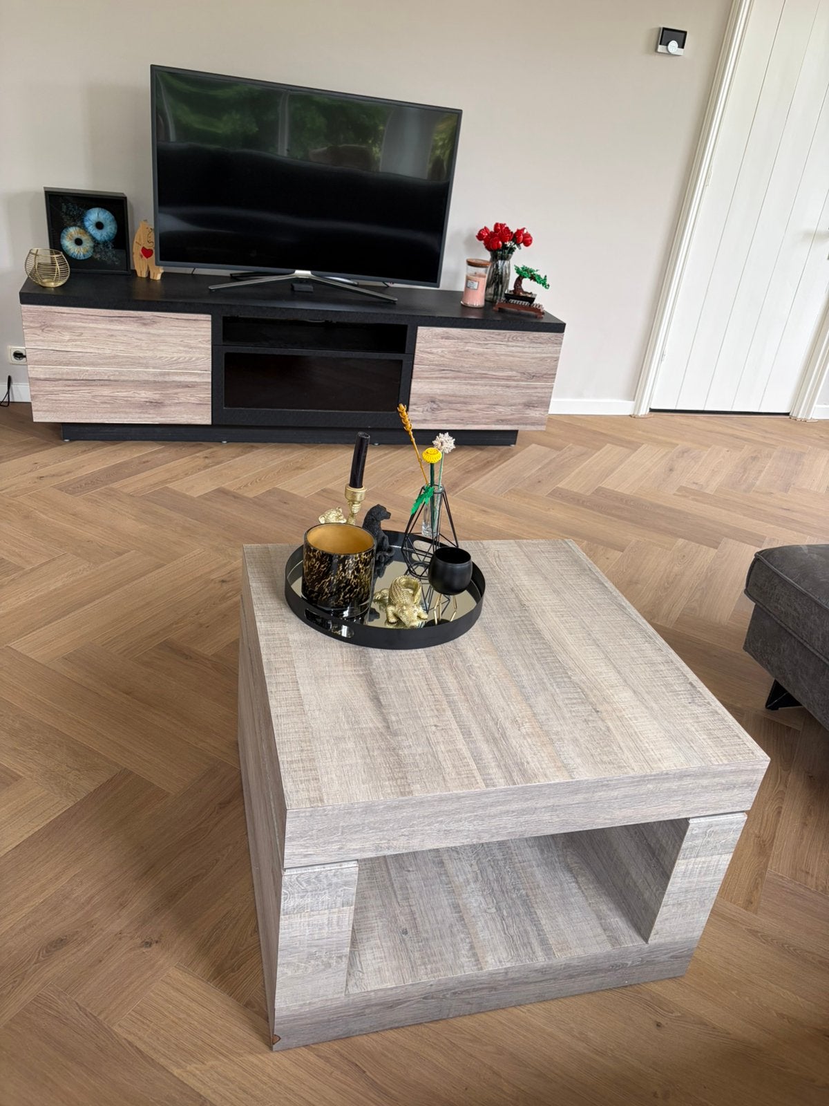 Tv meubel met salontafel, Ophalen