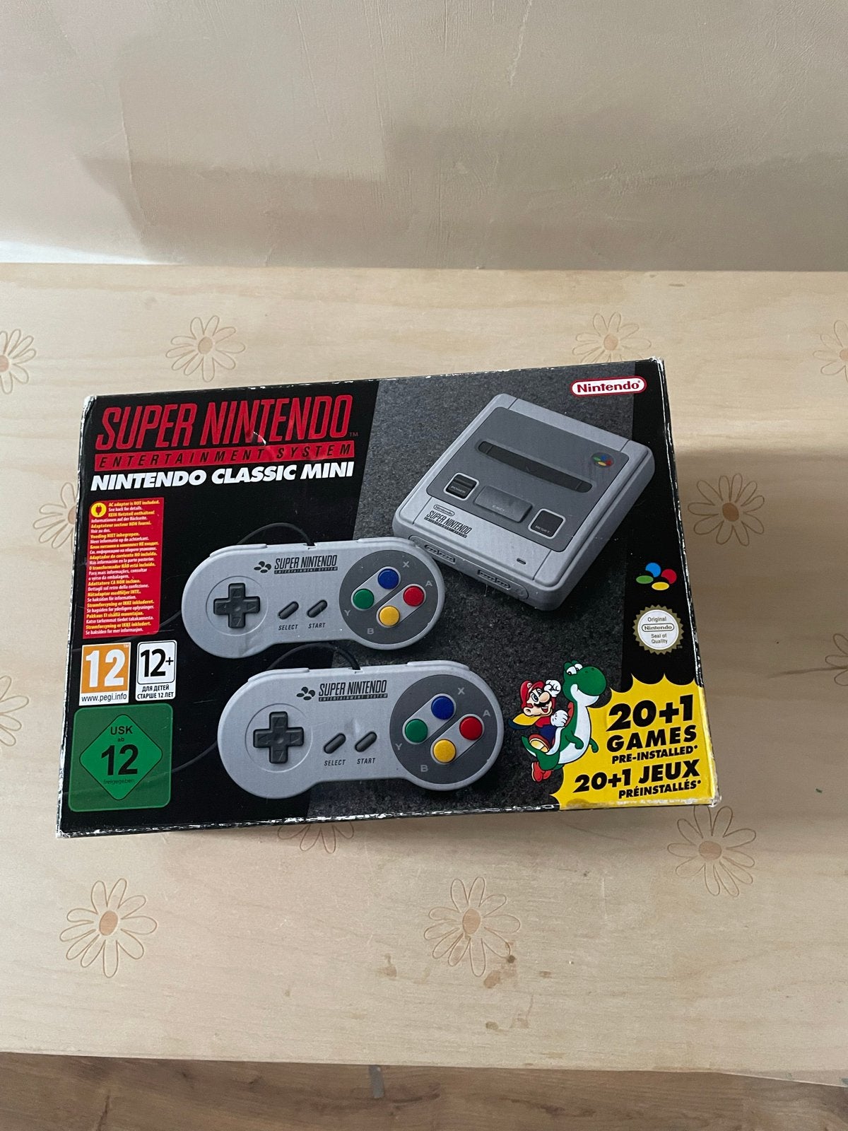 Super Nintendo Classic Mini, Spelcomputers en Games, Spelcomputers | Nintendo Super NES, Zo goed als nieuw, Met 2 controllers