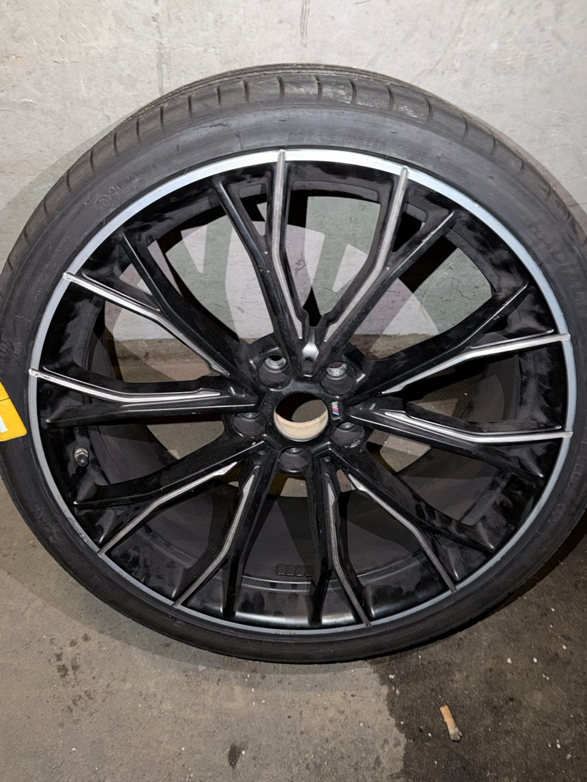 BMW M Sport 20 inch velgen + banden 245/35 R20 – 1 velg krom, Ophalen, Banden en Velgen, Personenwagen, 20 inch