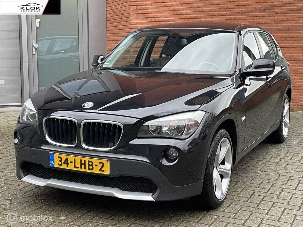 BMW X1 sDrive18i Executive Clima Cruise Navi Leer Trekhaak, Euro 5, Achterwielaandrijving, 1995 cc, 4 cilinders