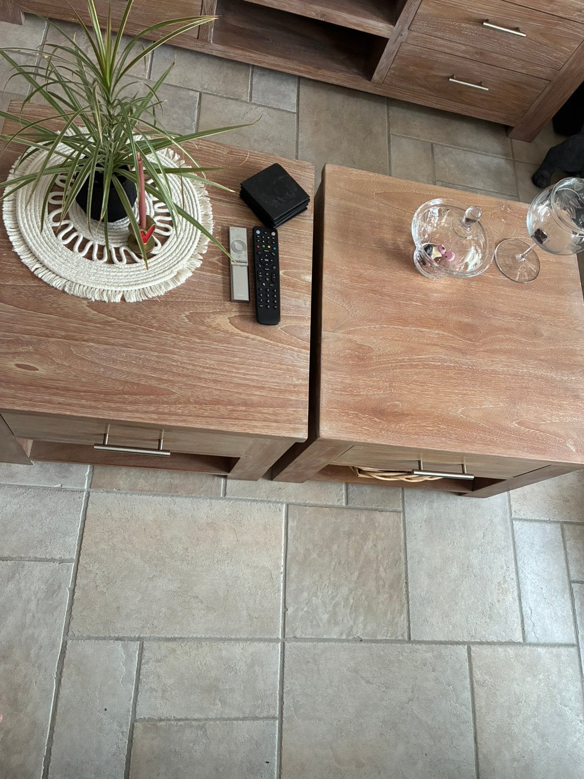 2 hand gemaakte Teakhout salontafels, Zo goed als nieuw, Vierkant, Teakhout, 50 tot 100 cm
