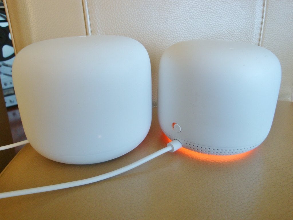 Google Nest wifi router en meshpoint met speaker, als nieuw, Ophalen of Verzenden, Zo goed als nieuw, Google Nest