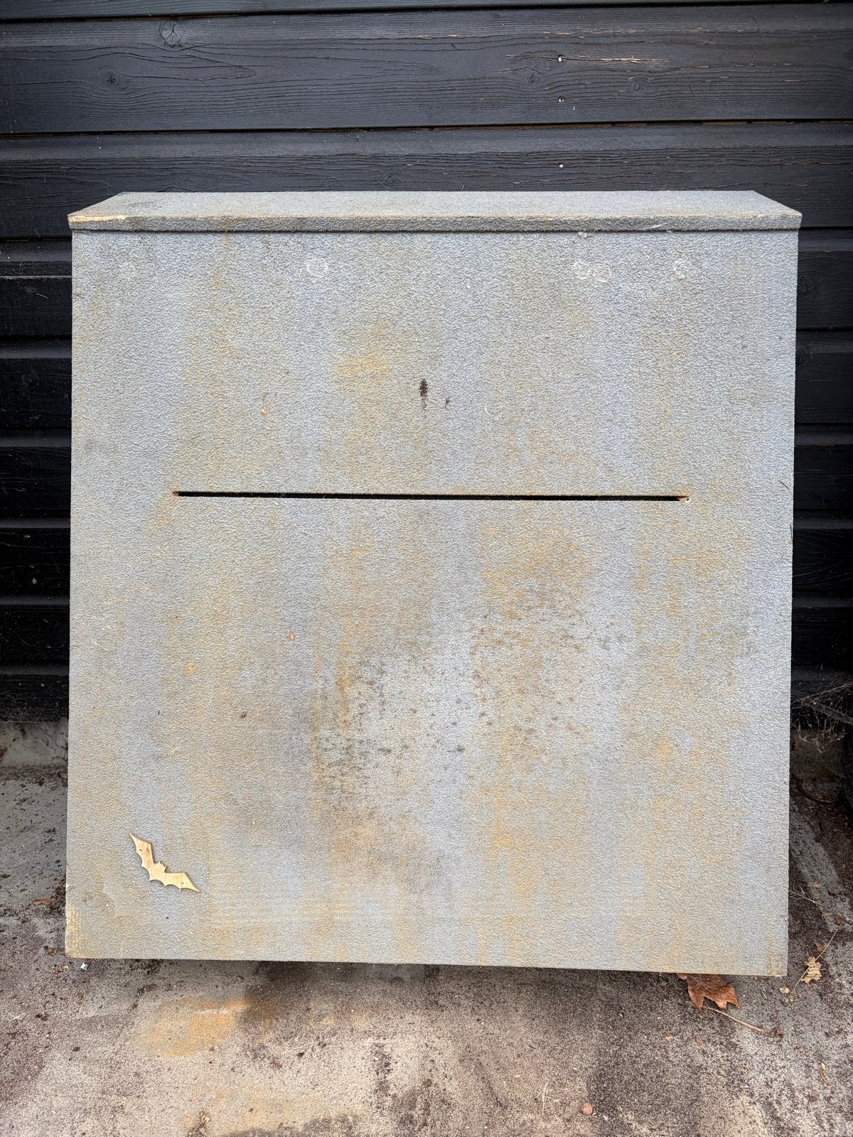 Grote vleermuizenkast, Ophalen, Zo goed als nieuw