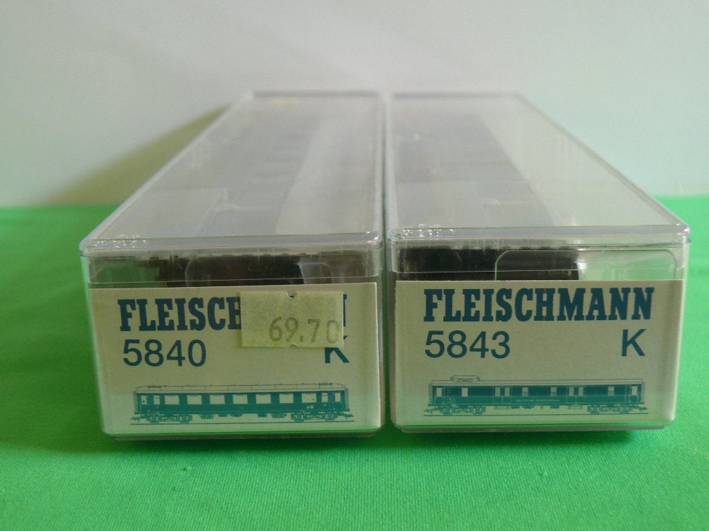 Personenrijtuig 5840 + 5843 als aanvulling op set 4894, Gelijkstroom, Fleischmann, Wagon, Ophalen of Verzenden