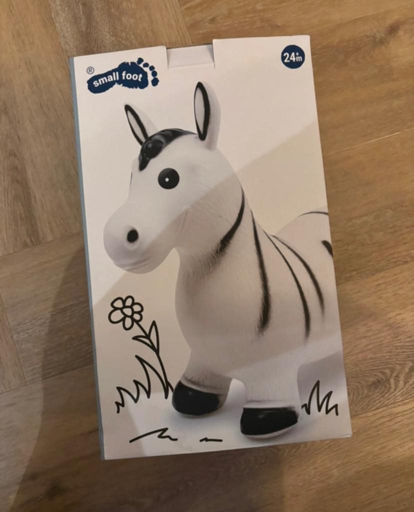 Small foot skippydier skippybal zebra nieuw in doos, Ophalen of Verzenden, Nieuw, Jongen of Meisje