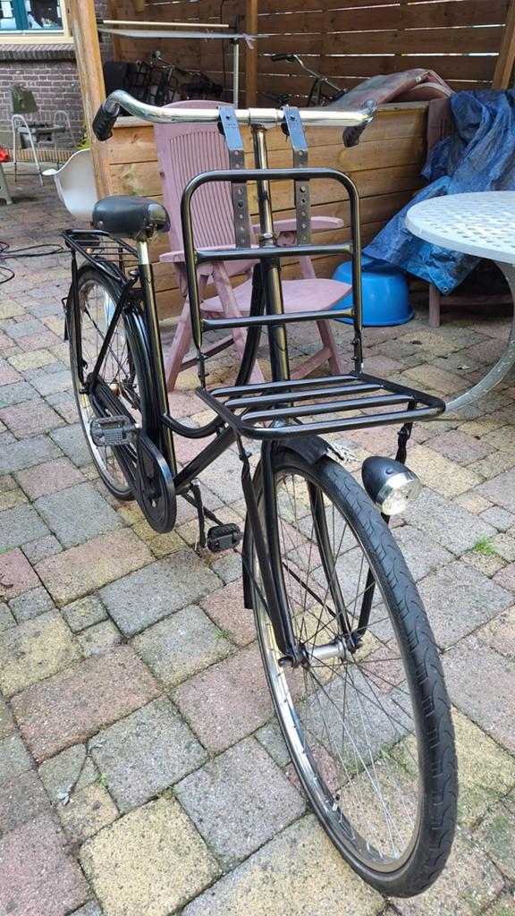 Omafiets met  rekje voorop., Fietsen en Brommers, Fietsen | Dames | Damesfietsen, Terugtraprem, 56 cm of meer, Zo goed als nieuw