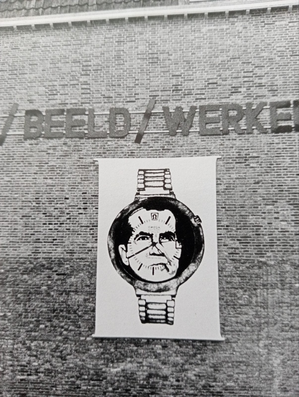'Nixon Waterproof?' Pop Art Herman Damen 1973 Persfoto, Verzamelen, Ophalen of Verzenden, 1960 tot 1980, Overige onderwerpen