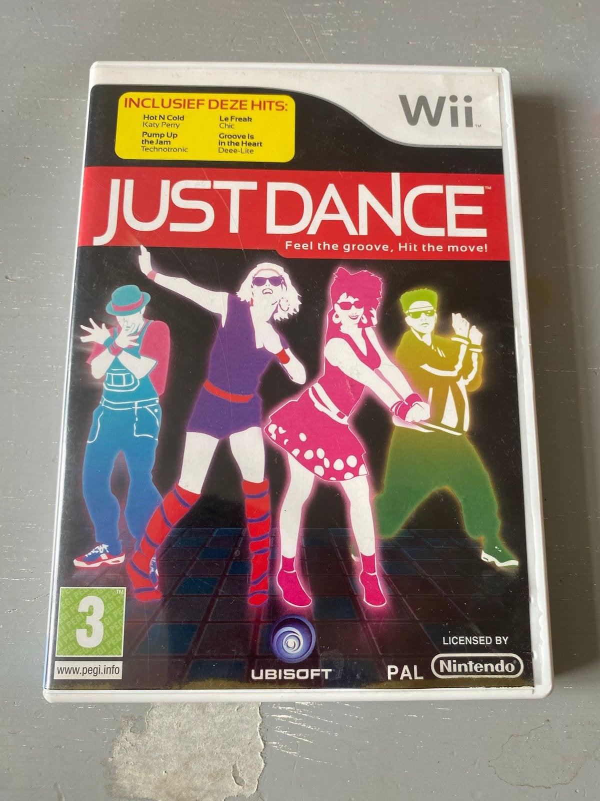 Just Dance voor de Wii, Ophalen, Muziek, Gebruikt, Eén computer