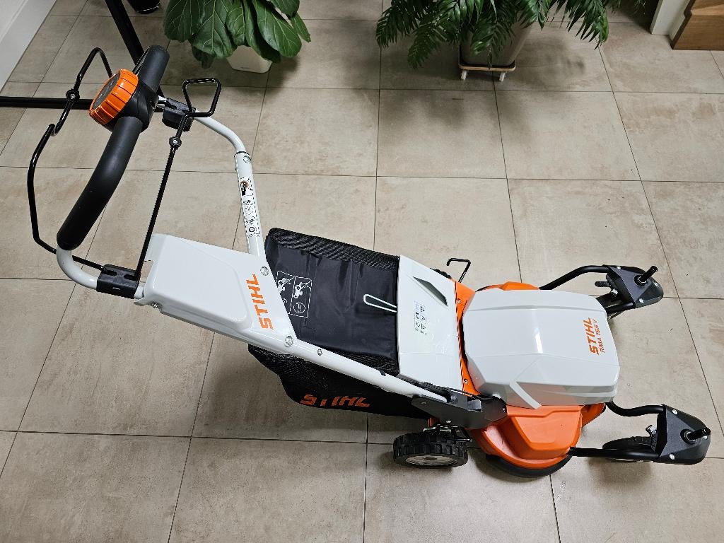 Stihl RMA 765 V + 2 accu’s + mulchkit – Compleet, Ophalen, Cirkelmaaier, Stihl, Accu-grasmaaier