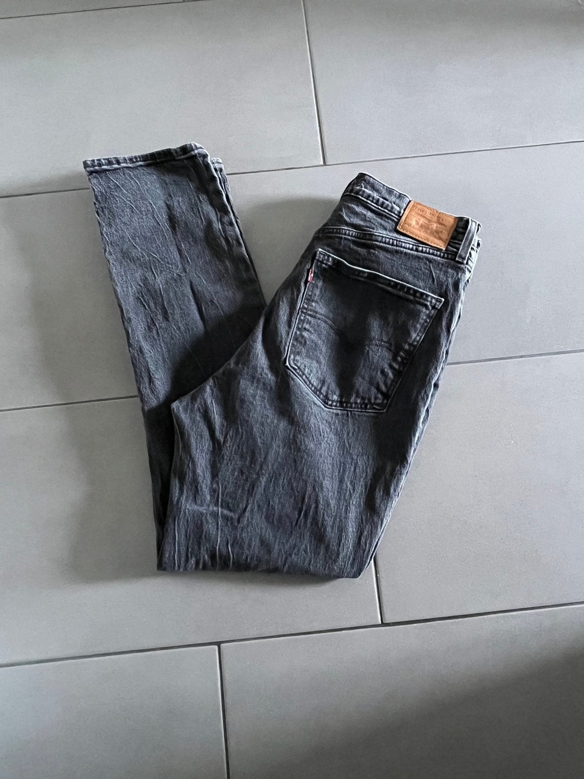 Levi’s jeans, Ophalen of Verzenden, Zo goed als nieuw, Zwart, W30 - W32 (confectie 38/40)