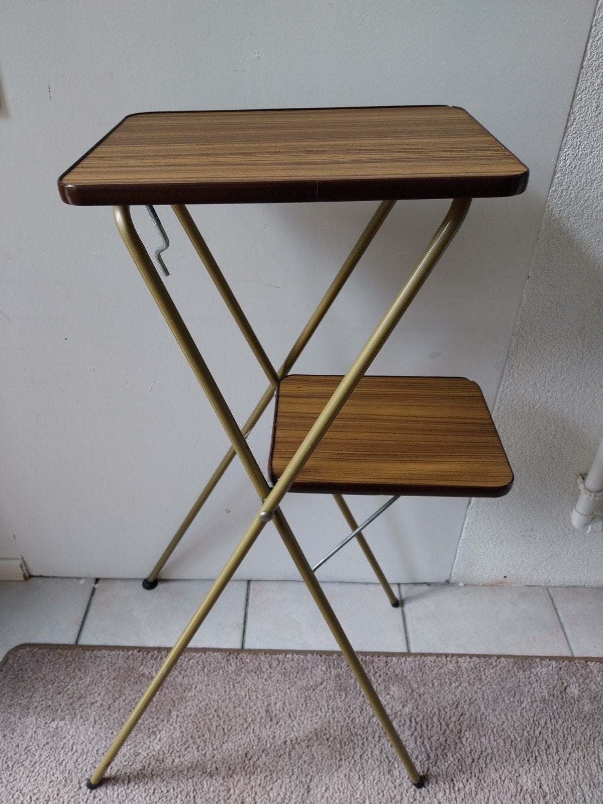 bijzettafel, Plantentafel, diaprojecter tafel. of dergelijke, Zo goed als nieuw, Rechthoekig, Hout, 55 tot 75 cm