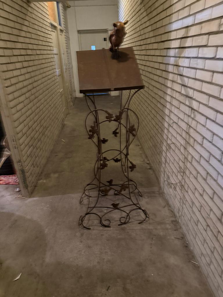 Decoratieve metalen lessenaar met uilbeeldje, Ophalen of Verzenden, Zo goed als nieuw