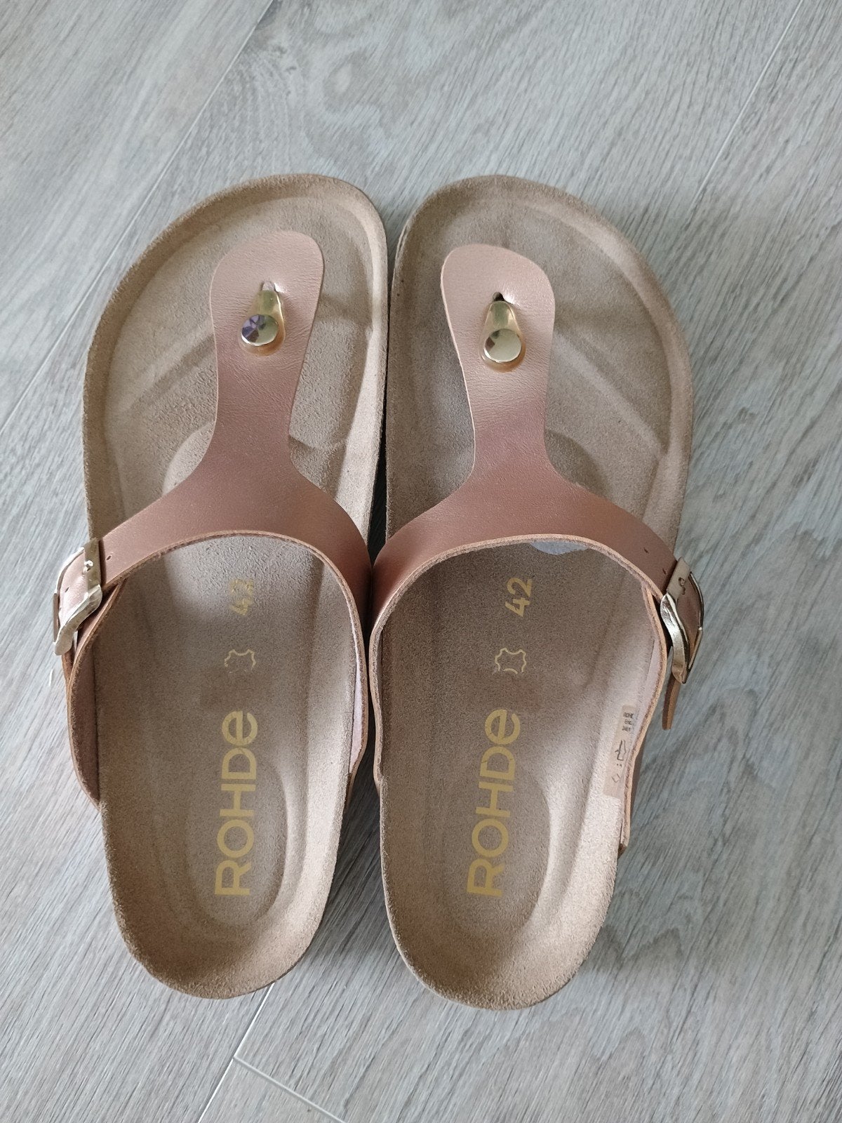 Nieuwe slippers, Ophalen of Verzenden, Nieuw, Slippers