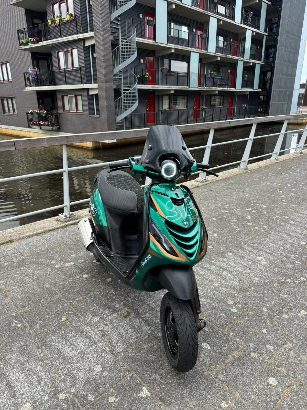 Piaggio zip 125cc, Ophalen, Tweetakt, Maximaal 45 km/u, Zip