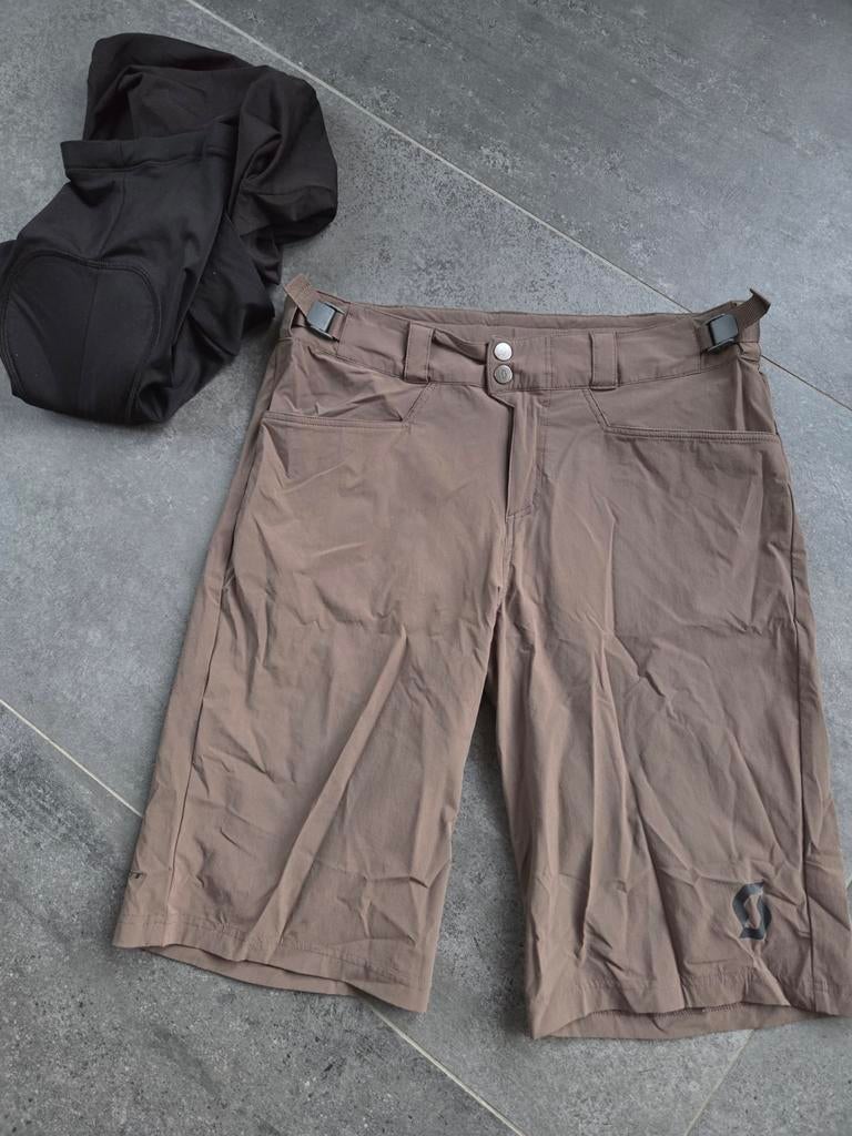 Heren MTB broek Scott maat S met 2 x binnenbroek met zeem, Scott, Bruin, Ophalen of Verzenden, Zo goed als nieuw