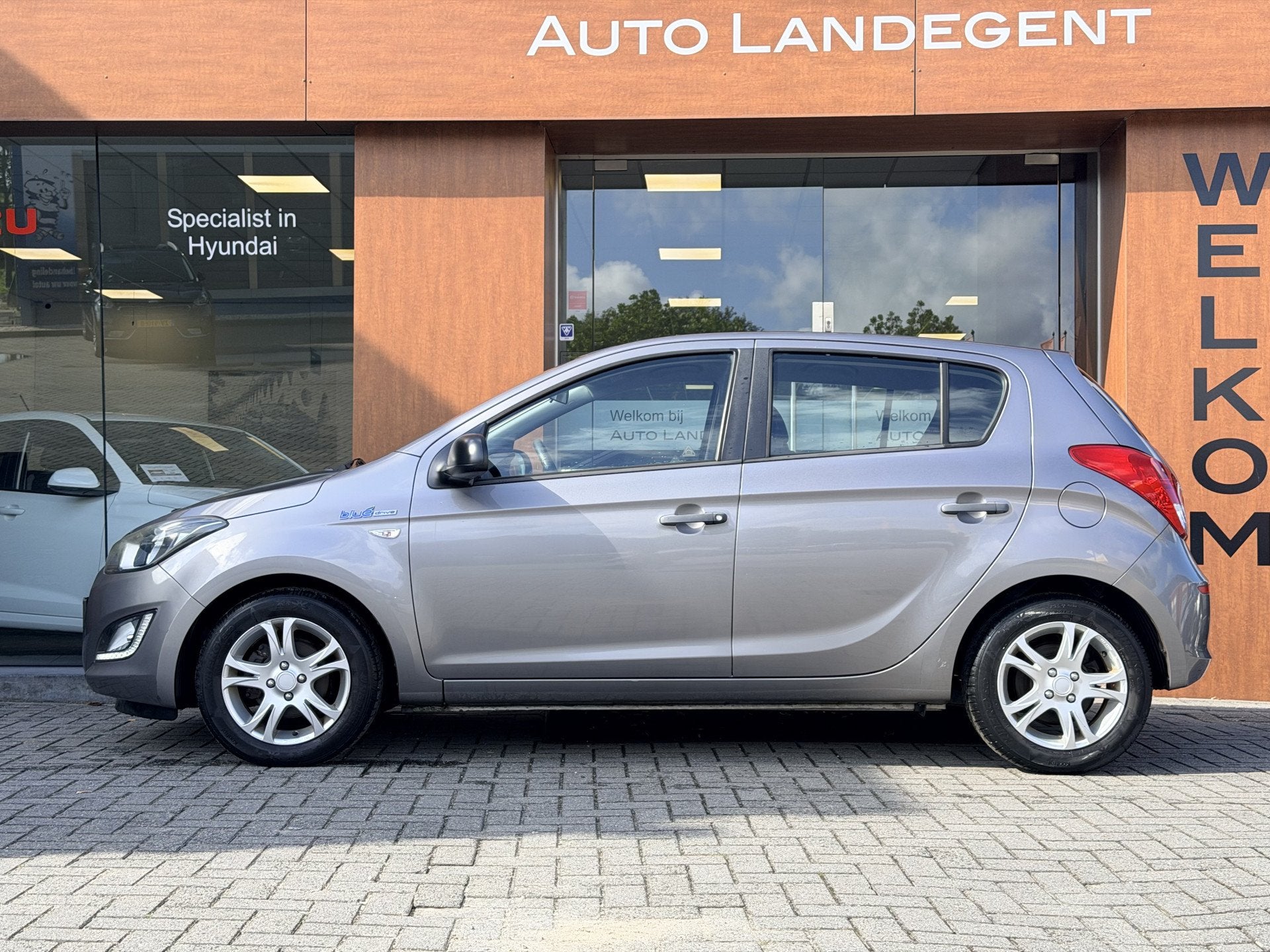 Hyundai i20 1.2i Business Edition | Airco | Trekhaak, Auto's, Gebruikt, 31 €/maand, 4 cilinders, Origineel Nederlands