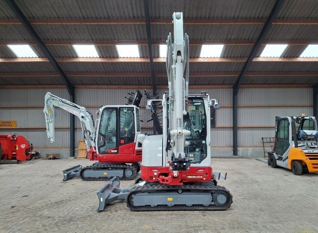 Nieuwe Takeuchi TB335R, minigraver, BJ2026, Nieuw!, Ophalen, Nieuw