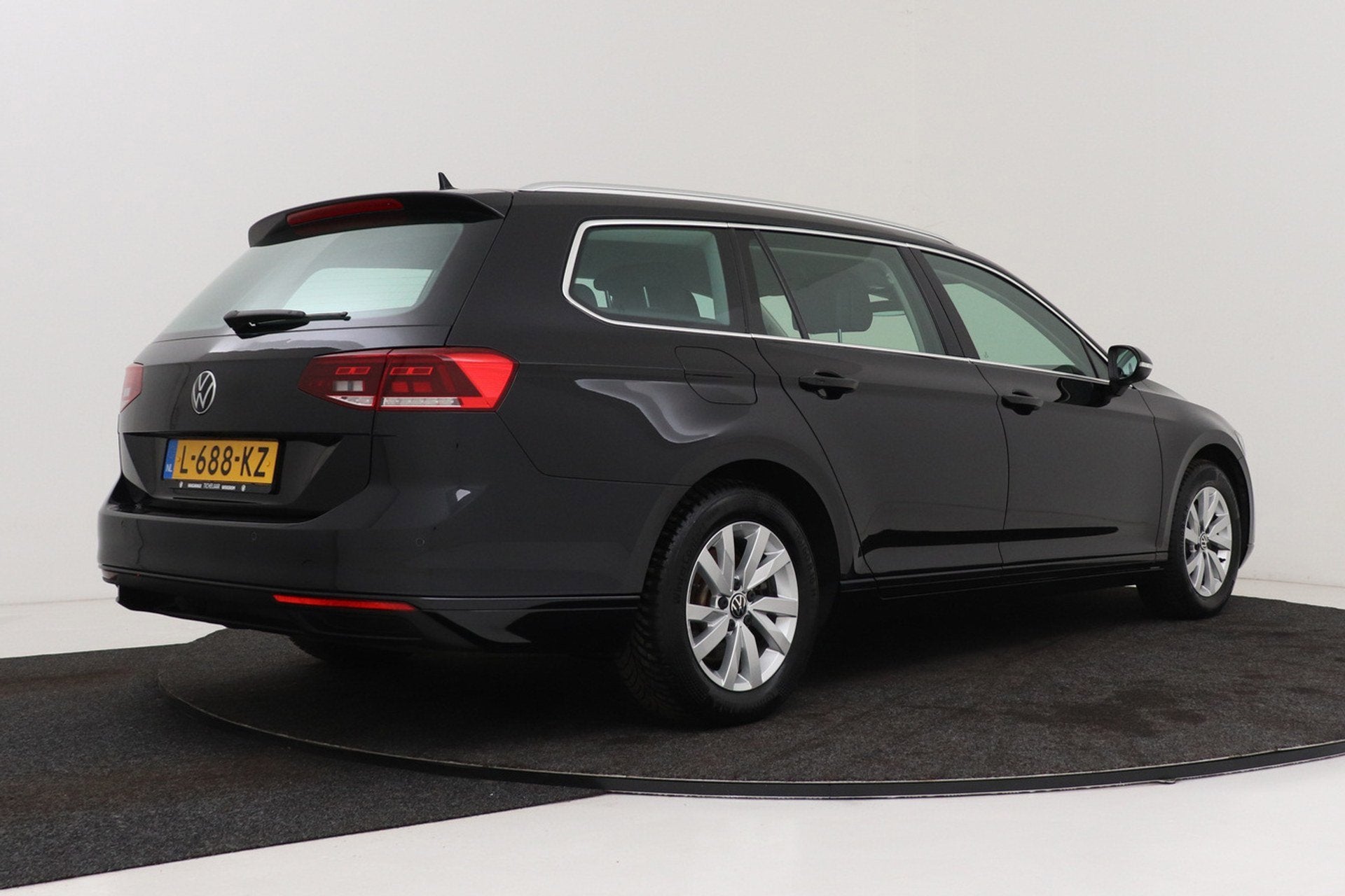 Volkswagen Passat Variant 1.5 TSI Business | Trekhaak | Org, Auto's, Volkswagen, 4 cilinders, 150 pk, Zwart, Origineel Nederlands