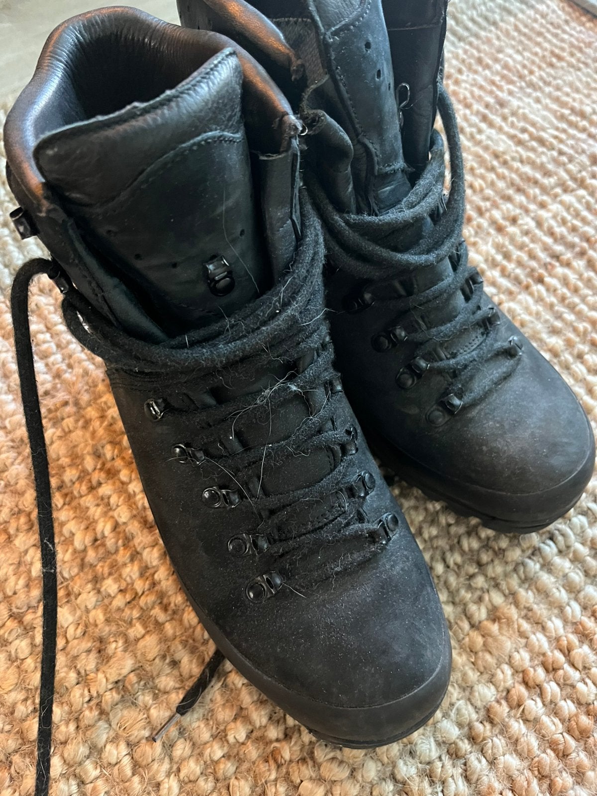 MEINDL wandelschoenen Maat 40,5/41, Zwart, Zo goed als nieuw, Wandelschoenen, Ophalen of Verzenden