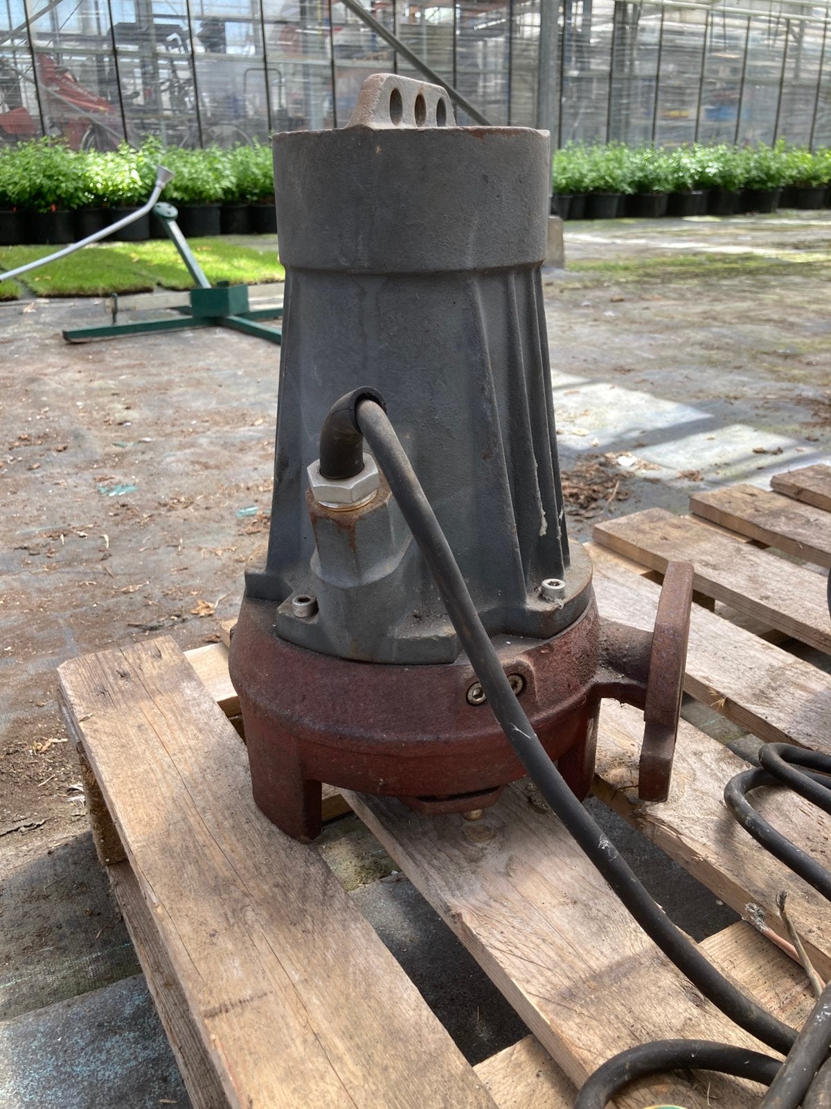 Waterpomp (vuilwater/versnijdend), Tuin en Terras, Waterpompen, Ophalen, Gebruikt, Elektrisch, Overige typen