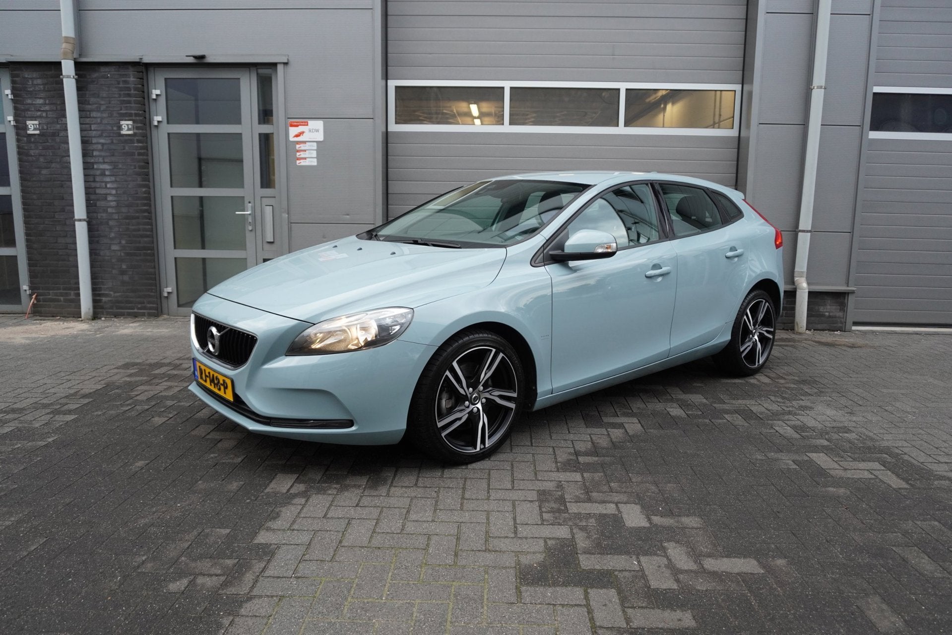 Volvo V40 1.5 T2 Nordic, Auto's, Stof, 4 cilinders, 700 kg, Blauw