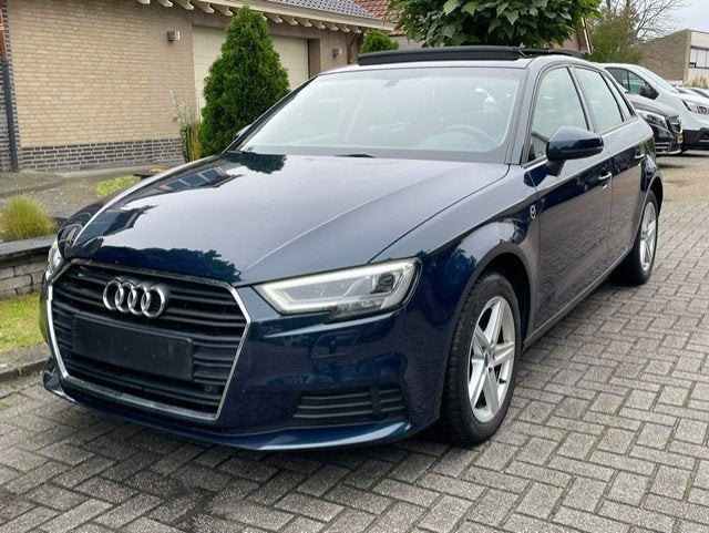 Audi A3 Sportback 35 TDI S-TRONIC PANO NAVI LEDER, Automaat, Gebruikt, 150 pk, Blauw