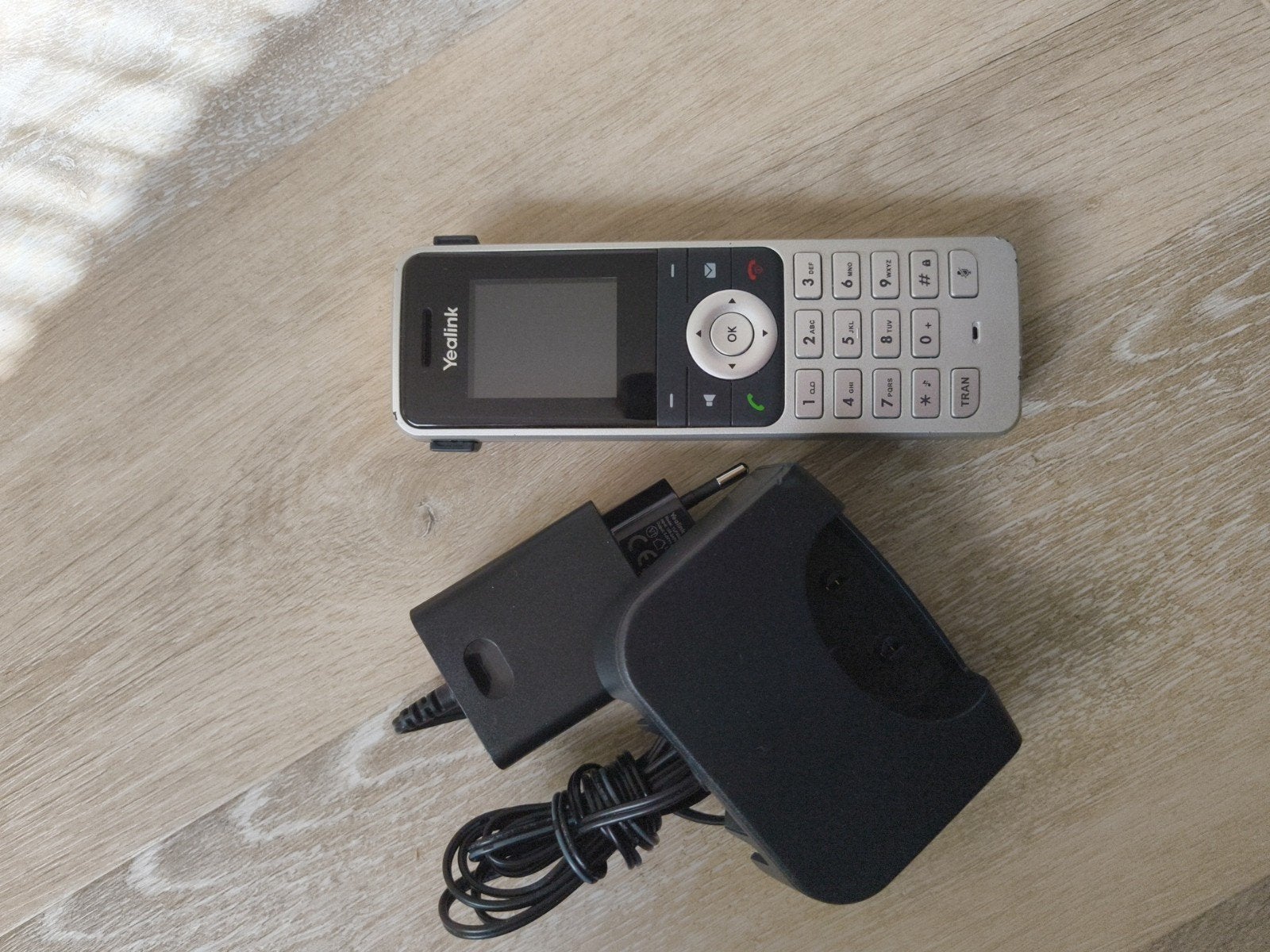 Yealink W53H DECT Handset met lader, Telecommunicatie, Vaste telefoons | Handsets en Draadloos, Ophalen of Verzenden, Gebruikt