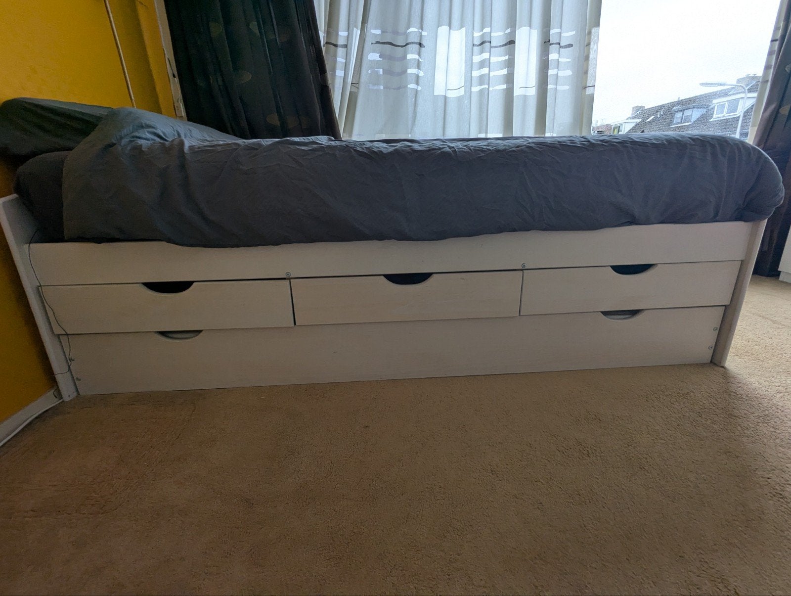 Eenpersoonsbed met opberglades en uitschuifbaar logeerbed, Gebruikt, 90 cm, Eenpersoons, Wit