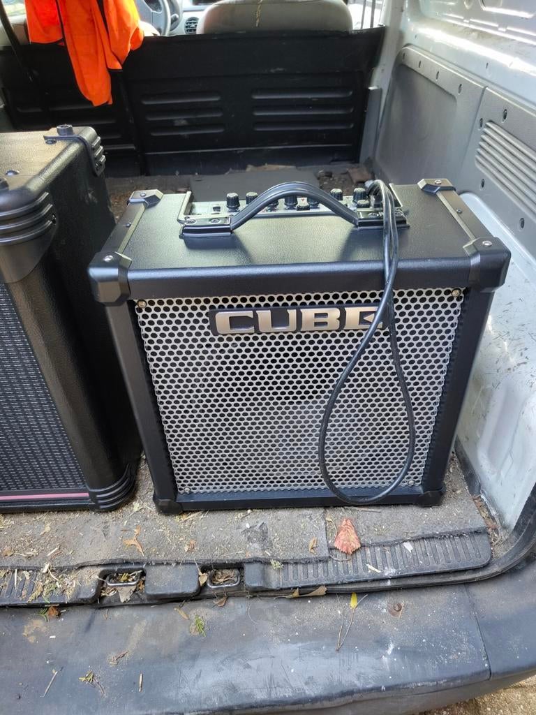 Roland cube 80, Ophalen, Zo goed als nieuw, Minder dan 50 watt