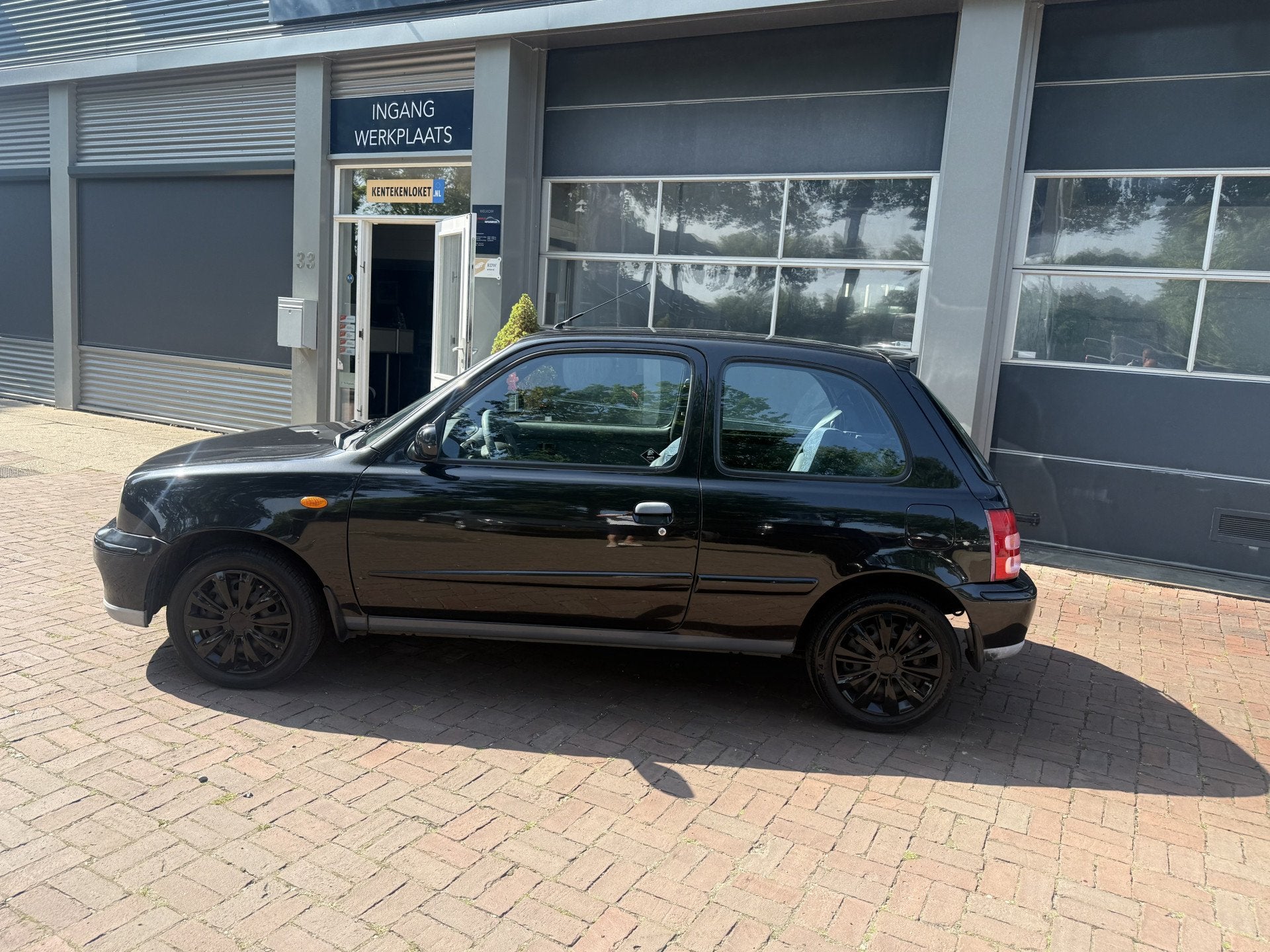 Nissan Micra 1.0 Clair Airco Bj 2002 APK 12-2027 (bj 2002), Auto's, Nissan, Voorwielaandrijving, Stof, 4 cilinders, Zwart