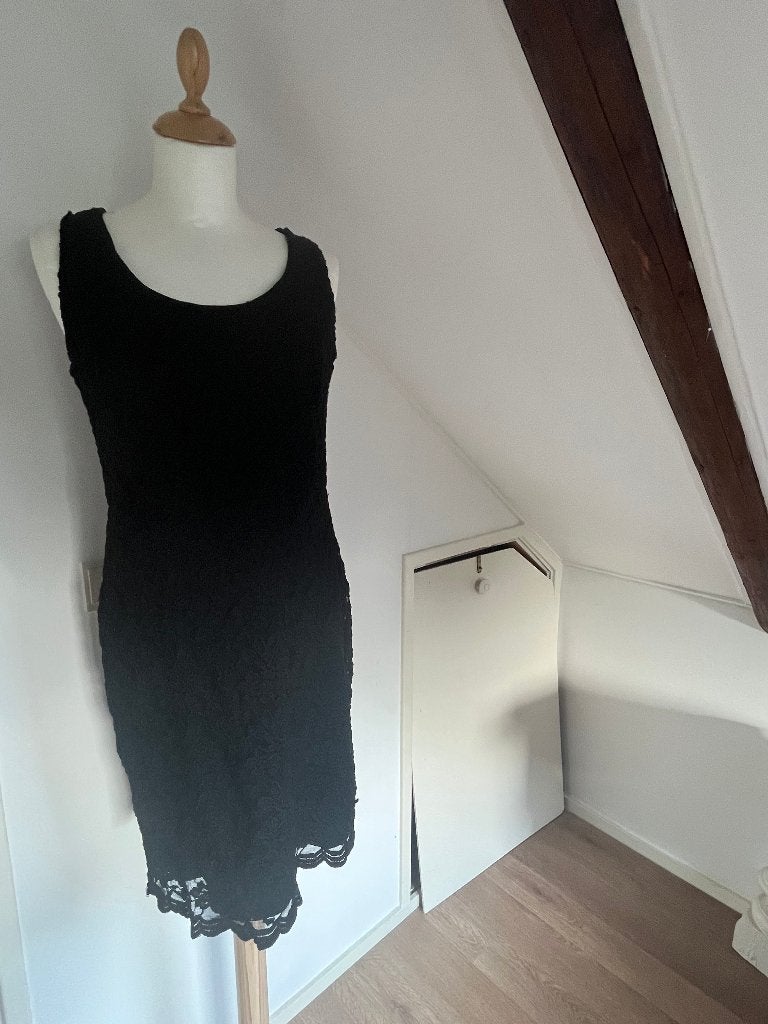 Zwarte jurk M&S mode maat 40, Kleding | Dames, Ophalen of Verzenden, Zo goed als nieuw, Maat 38/40 (M), Zwart