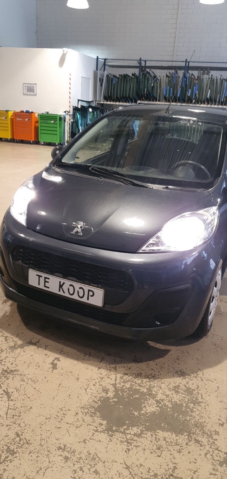 Peugeot 107 1.0 12V 5DR 2013 Grijs, Voorwielaandrijving, 4 stoelen, Origineel Nederlands, Handgeschakeld