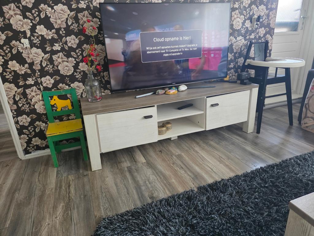 Tv meubel, Huis en Inrichting, Kasten | Televisiemeubels, Ophalen of Verzenden, Zo goed als nieuw, 25 tot 50 cm, Minder dan 100 cm