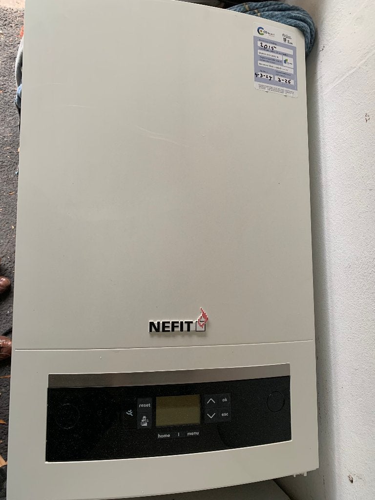 NEFIT cv ketel, Doe-het-zelf en Verbouw, Verwarming en Radiatoren, Ophalen, 30 tot 80 cm, Gebruikt, Hoog rendement (Hr)