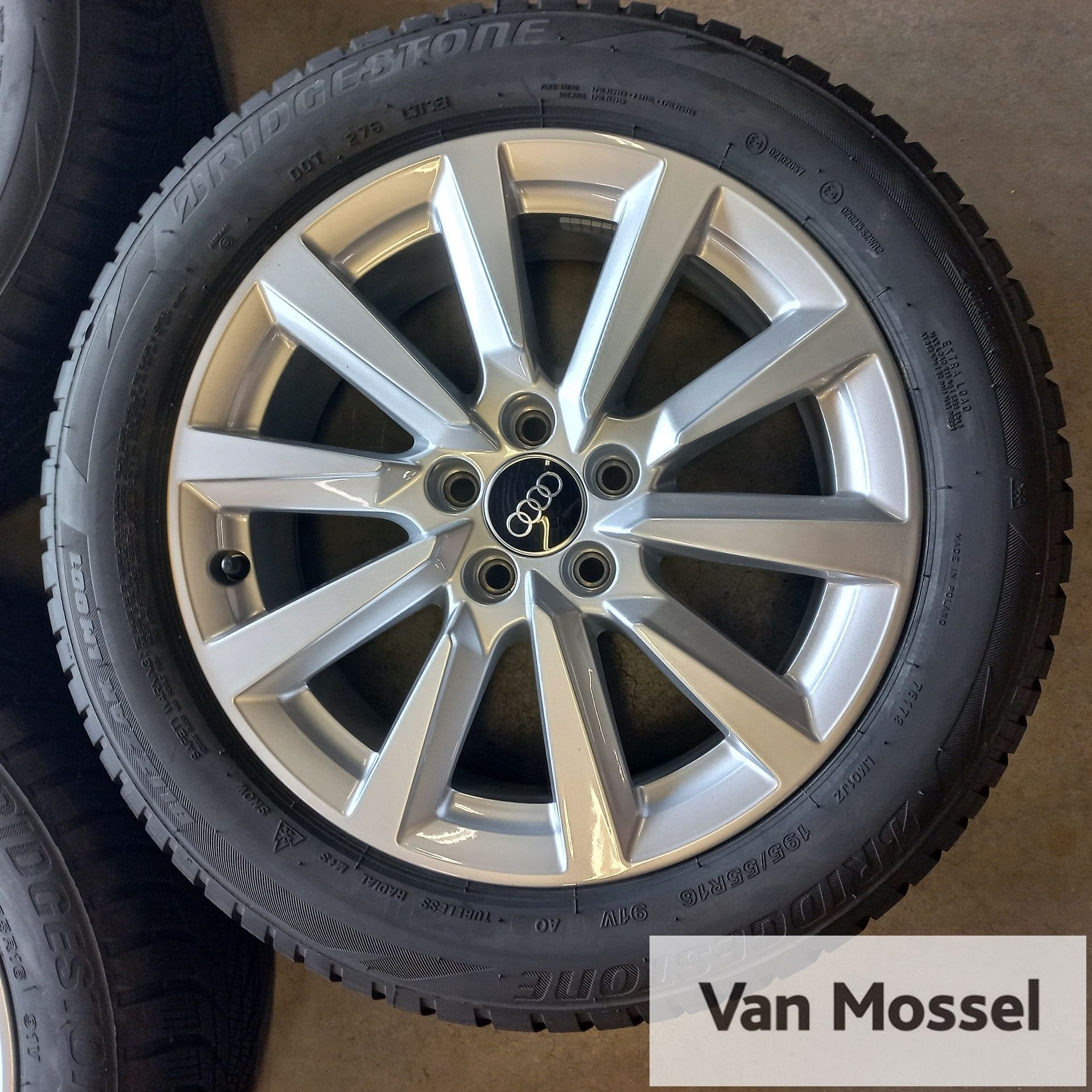Audi A1 Bridgestone Blizzak LM001 195/55/R16 91V, Gebruikt, -, Banden en Velgen, 195 mm