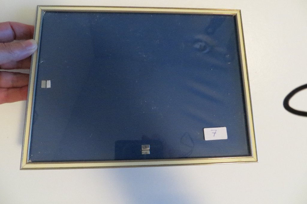 Oud fotolijstje nr 7 Zilverkleurig met creme kleur randje., Ophalen of Verzenden