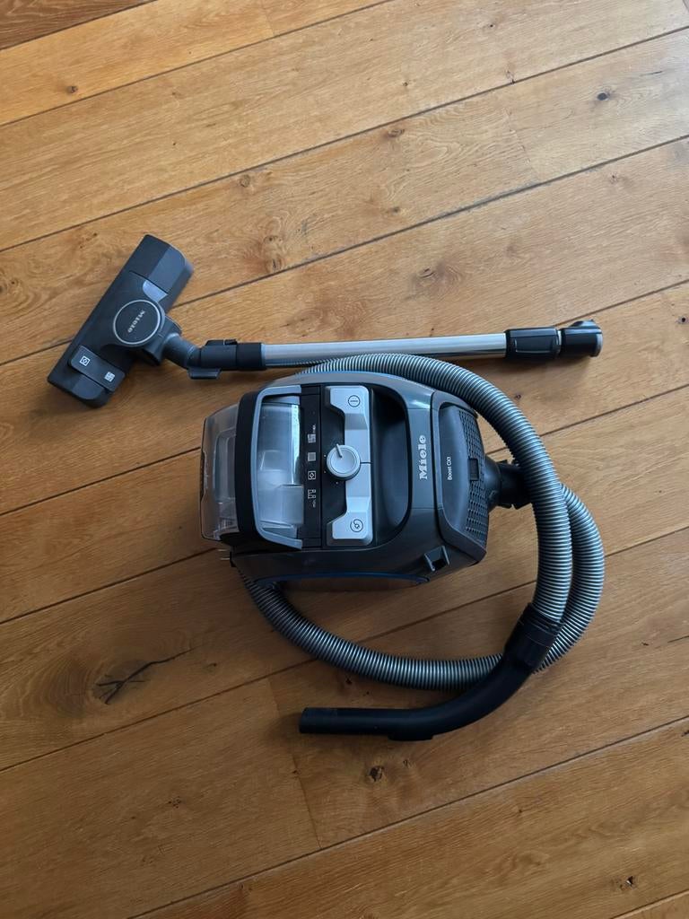 Miele Boost XC1 stofzuiger zonder zak, Witgoed en Apparatuur, Stofzuigers, Ophalen of Verzenden, Zo goed als nieuw, Reservoir