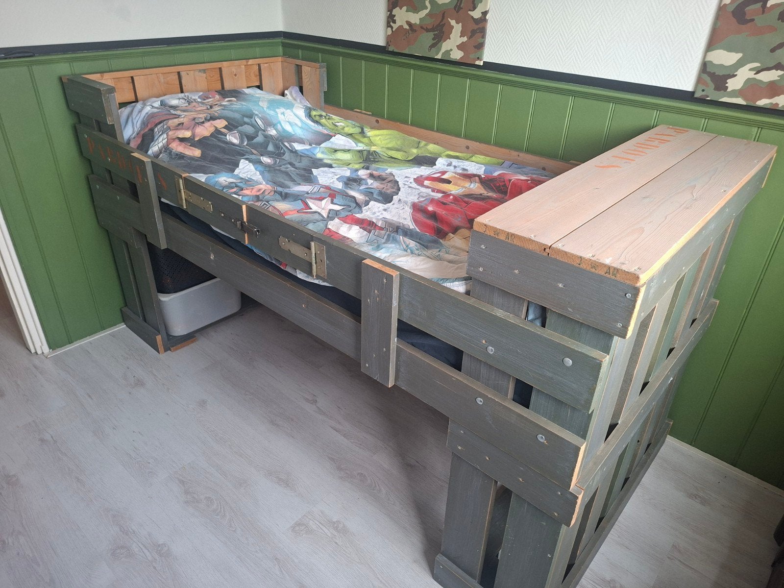 GRATIS AF TE HALEN..Legerbed van steigerhout kinderbed - rob, Ophalen, Gebruikt, 90 cm, Eenpersoons
