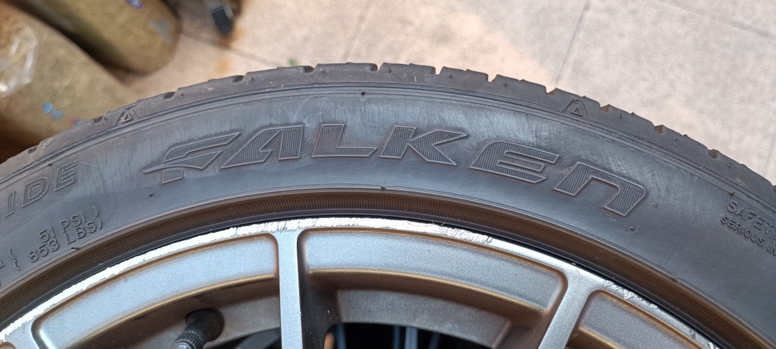 LM velgen met banden., Auto diversen, Autosport-onderdelen, Ophalen, Gebruikt