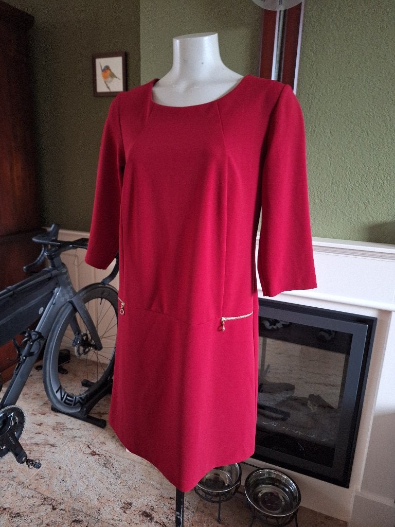 Rinascimento rood jurkje jurk met ritsjes L, Verzenden, Zo goed als nieuw, Knielengte, Rood