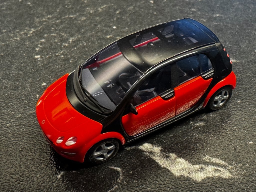 DB-3469: Smart ForFour - rood met striping, Ophalen of Verzenden, Nieuw, Auto, Herpa