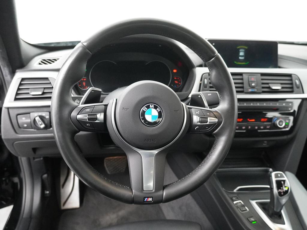 BMW 3 Serie 320i Edition M Sport Shadow Executive | Trekhaak, Auto's, Achterwielaandrijving, 4 cilinders, Zwart, Bedrijf