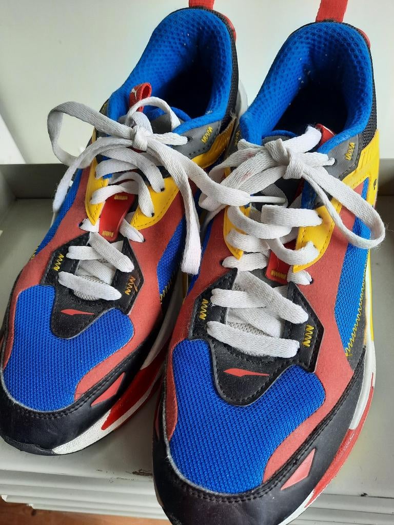 Puma sneakers maat 41 - alleen in de zaal gebruikt, Kleding | Heren, Schoenen, Puma, Overige kleuren, Ophalen of Verzenden, Sneakers of Gympen