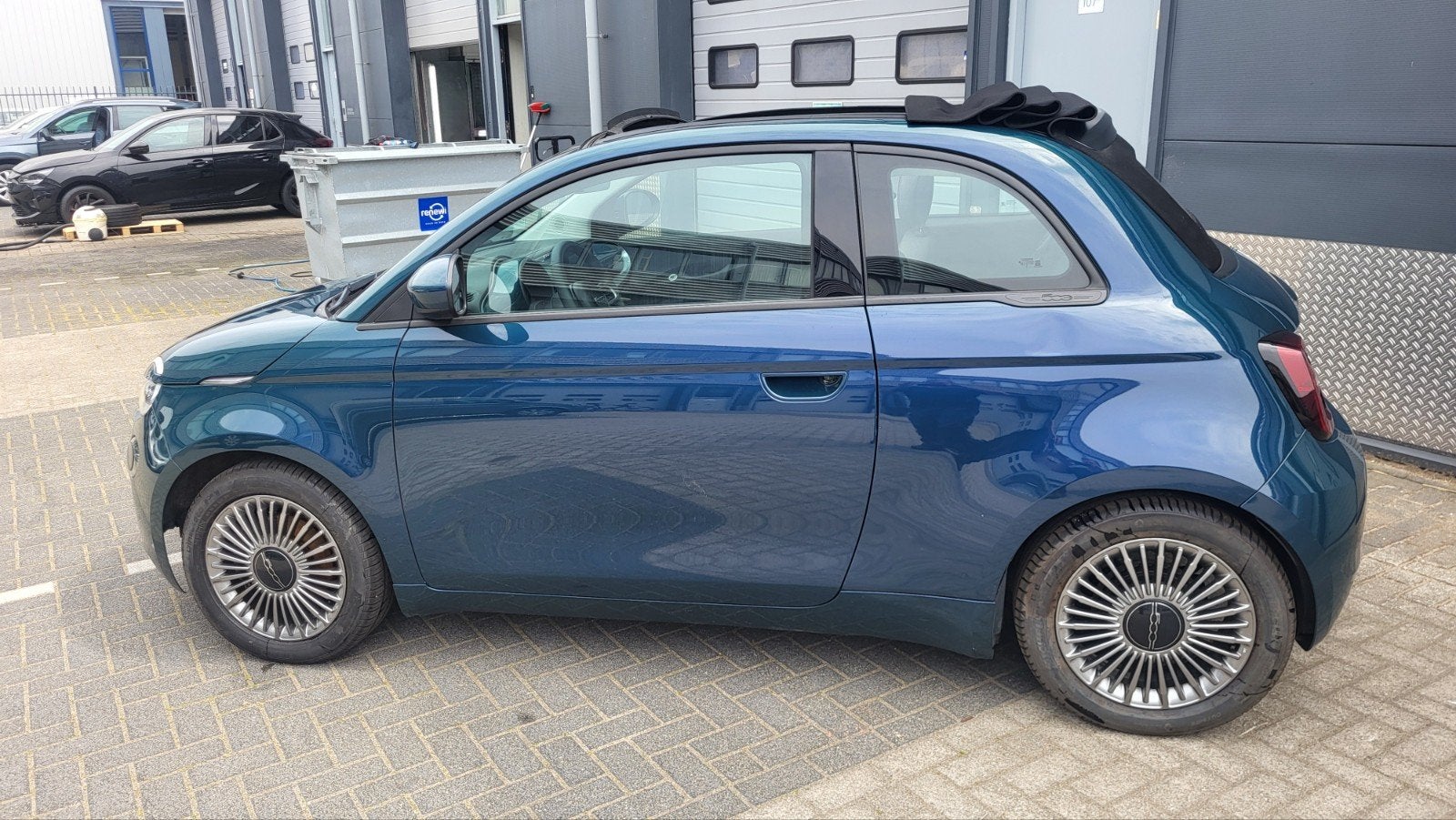 Zeer lichte schade fiat 500e cabriolet nette auto, Overige kleuren, Cabriolet, Elektrisch, Fiat