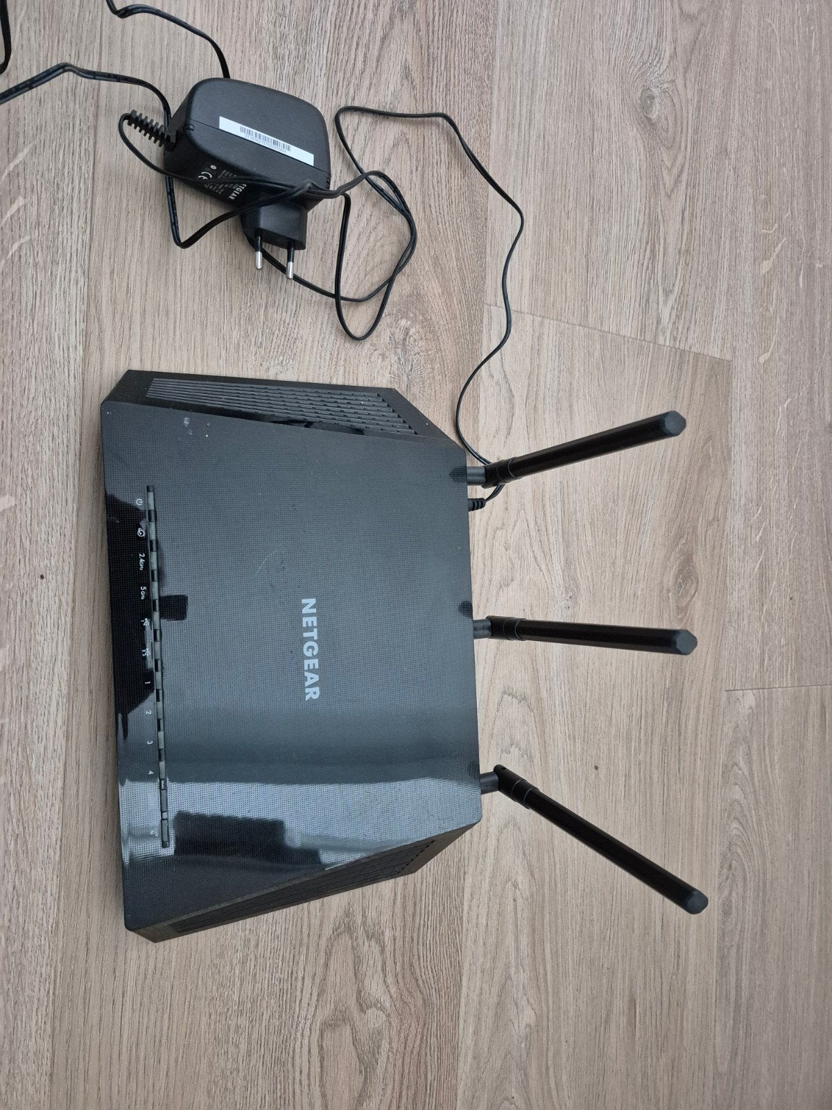 Netgear AC1750 Smart WiFi Router (Model R6400), Computers en Software, Ophalen, Zo goed als nieuw, Router, Netgear