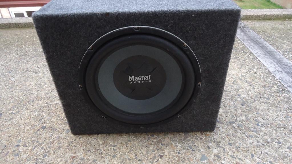 TE KOOP MAGNAT XPRESS SUBWOOFER 12 INCH 800 WATT 250 RMS, Auto diversen, Ophalen, Nieuw