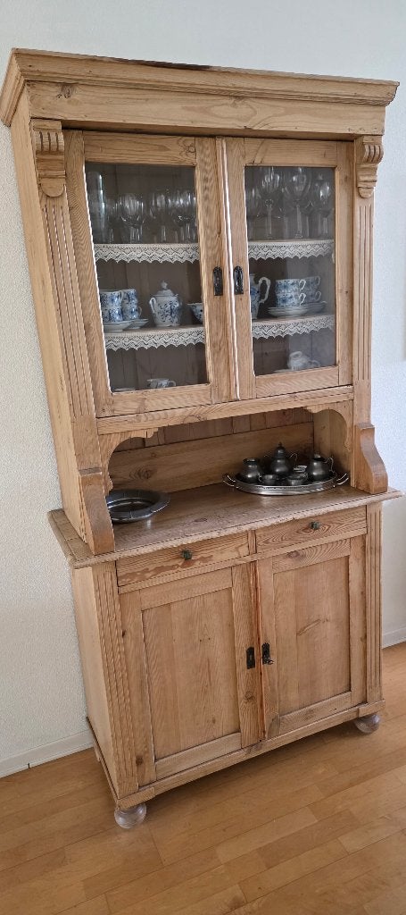 Geloogd antiek grenen buffetkast, Ophalen, Gebruikt, 100 tot 150 cm, Met lade(s)