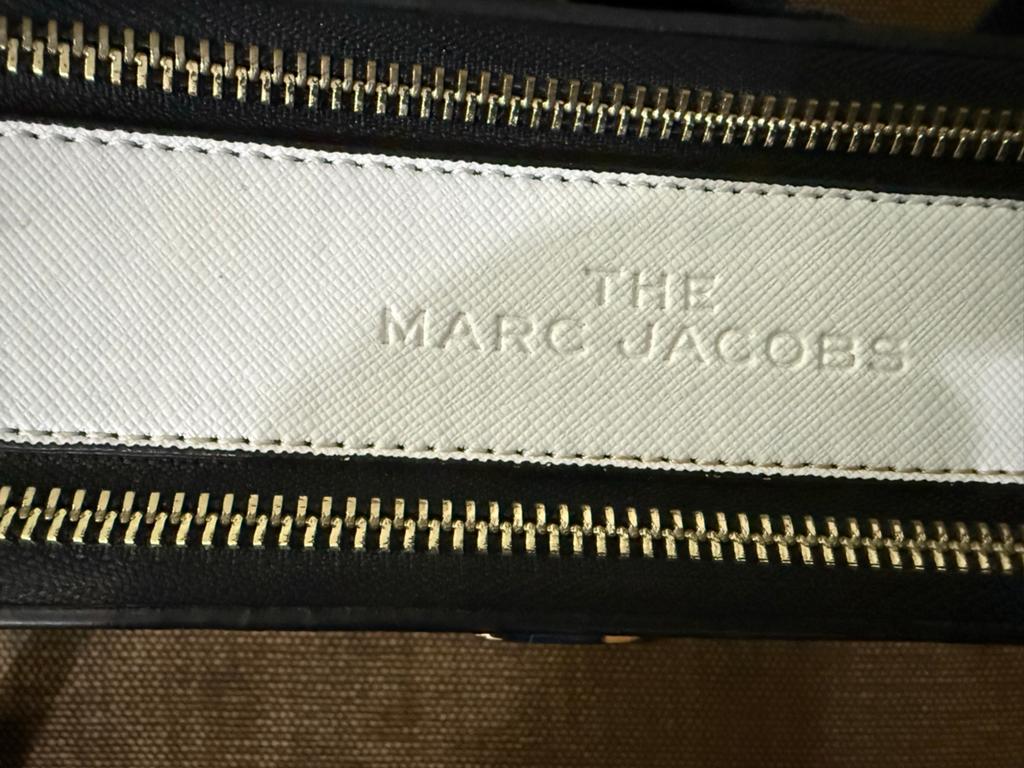 Marc Jacobs Snapshot Crossbody Tas Zwart/Wit, Sieraden, Tassen en Uiterlijk, Tassen | Damestassen, Zo goed als nieuw, Schoudertasje