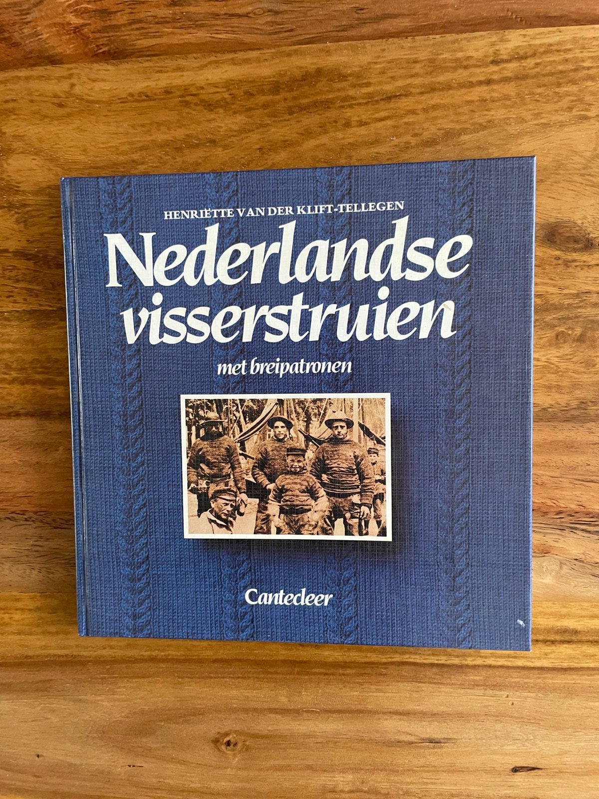 Nederlands Visserstruien, Ophalen of Verzenden, Gelezen, Breien en Haken