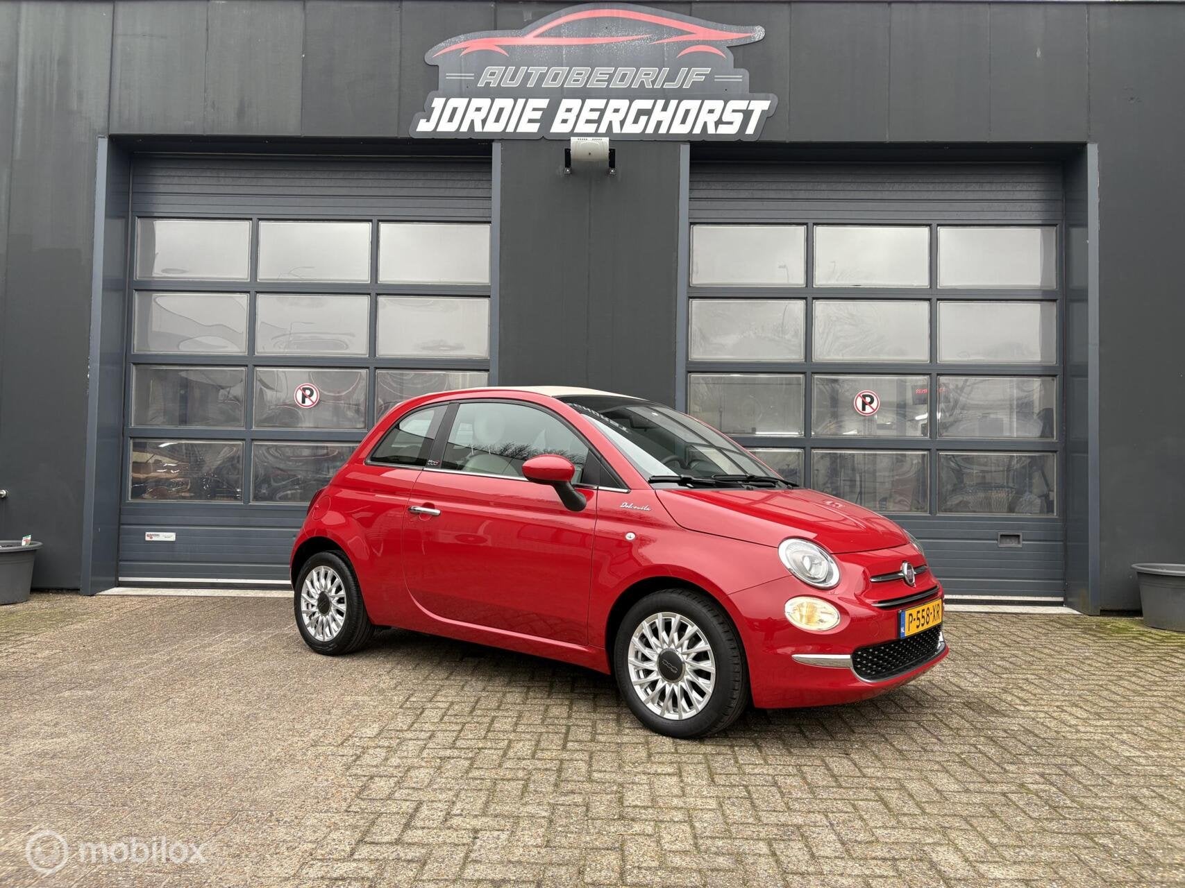 Fiat 500C 1.0 Hybrid Dolcevita, Voorwielaandrijving, Euro 6, Cabriolet, 4 stoelen